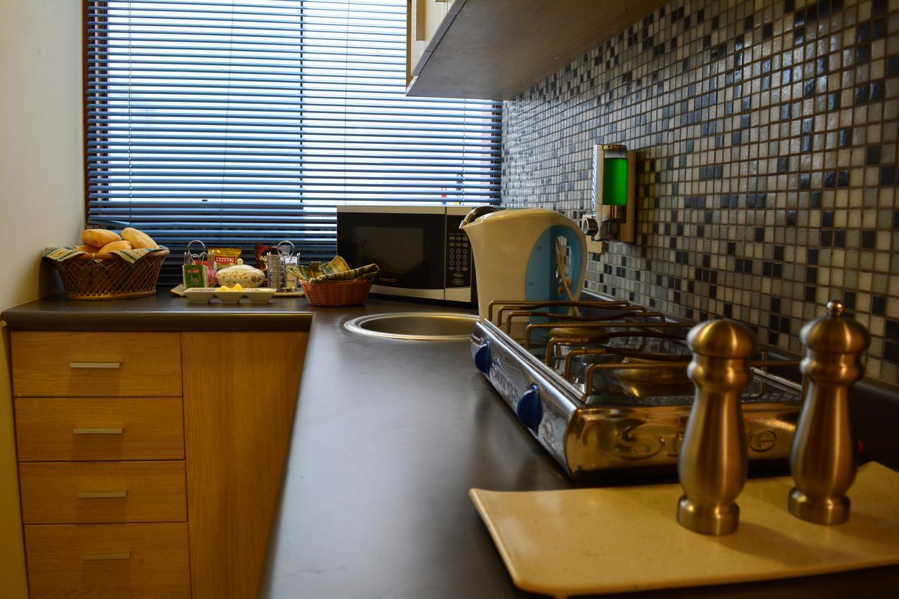 Kangaroo Wasi Airport Bed & Breakfast Lima Extérieur photo
