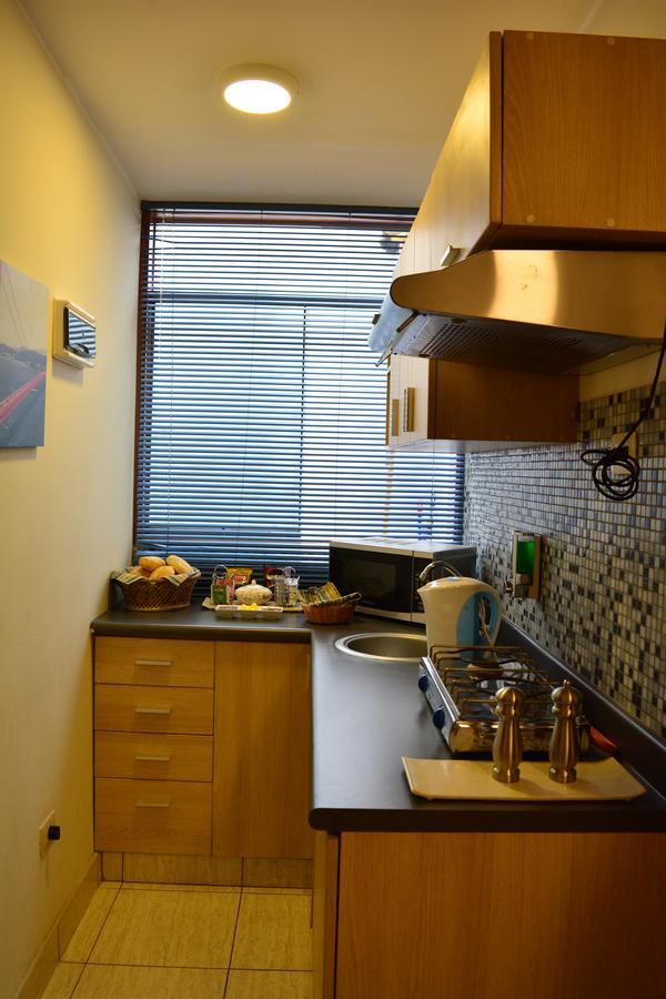 Kangaroo Wasi Airport Bed & Breakfast Lima Extérieur photo